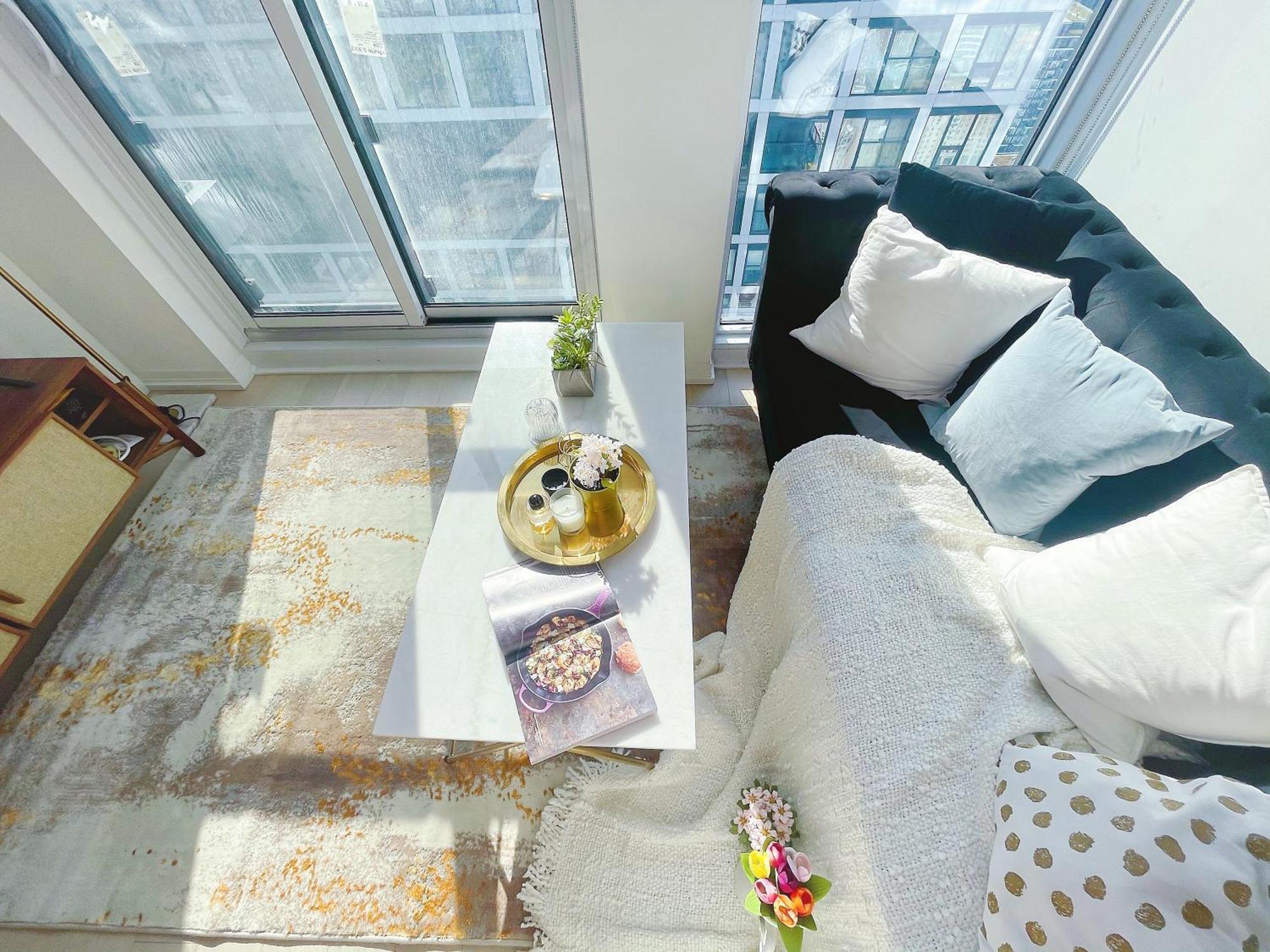 Boutique Penthouse-live In The Sky With Amazing Lakeview! Downtown Toronto!b Toronto