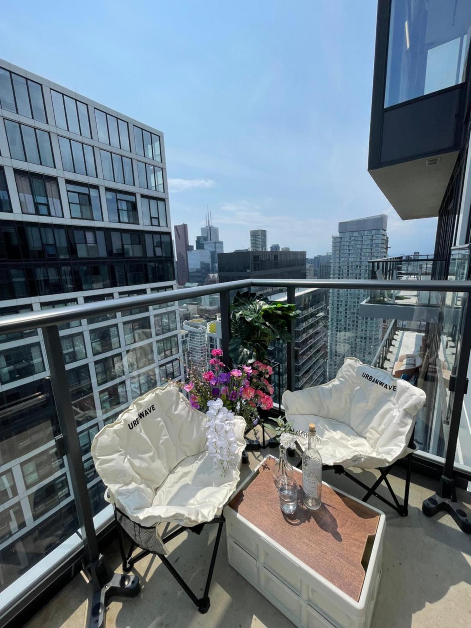 Boutique Penthouse-live In The Sky With Amazing Lakeview! Downtown Toronto!b Apartment Toronto